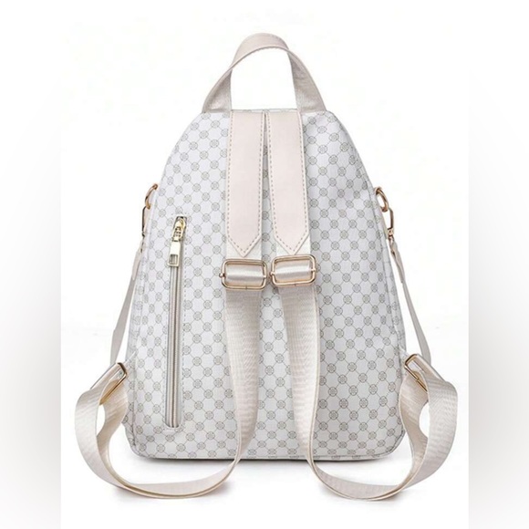 New Women Backpack - Picture 2 of 7